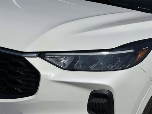 Used 2023 Ford Escape ST-Line w/ Tech Pack #1 image 7