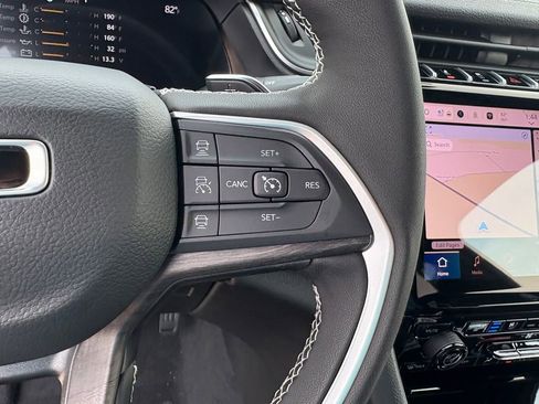 New 2025 Jeep Grand Cherokee L Limited w/ Luxury Tech Group II image 22