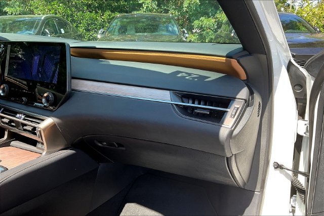 Used 2024 Lexus RX 350 Premium w/ Accessory Package (Z1) AWD/4WD image 26