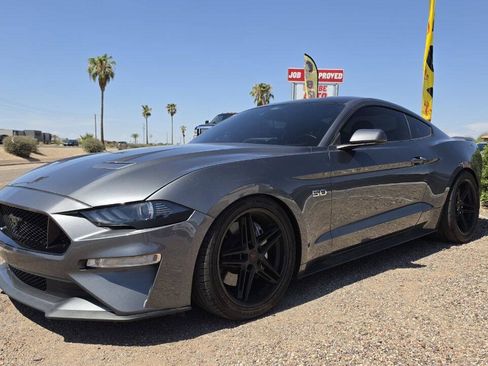 Used 2022 Ford Mustang GT RWD image 2