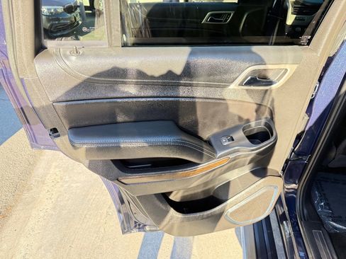 Used 2018 GMC Yukon Denali w/ Denali Ultimate Package image 12