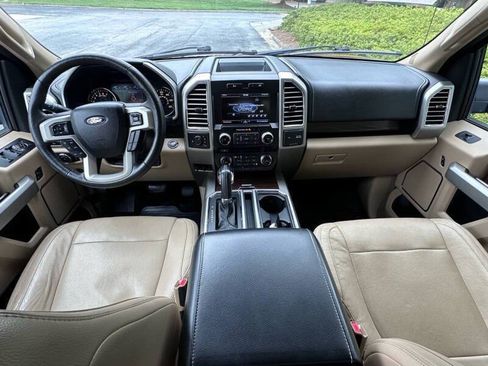 Used 2015 Ford F150 Lariat w/ Equipment Group 502A Luxury AWD/4WD image 9