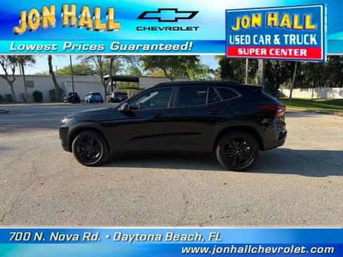 Used 2024 Chevrolet Trax ACTIV w/ Driver Confidence Package image 5