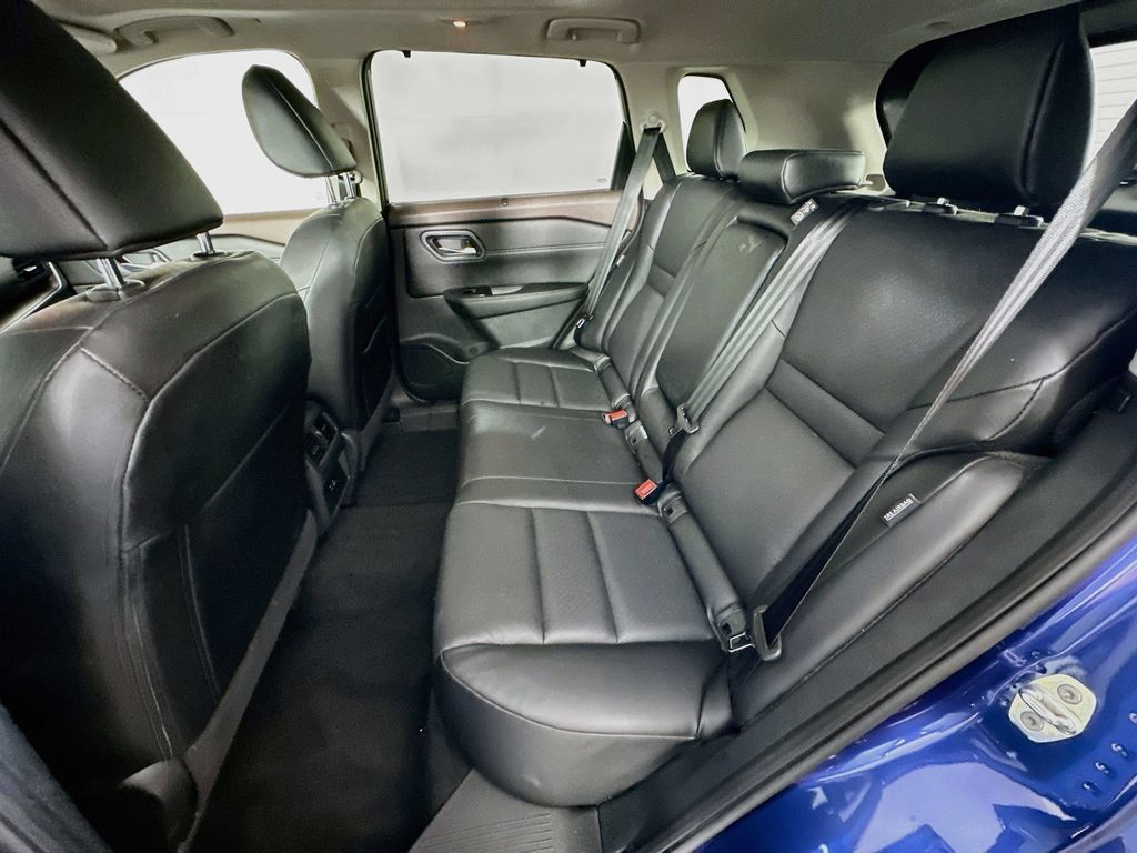 Certified 2023 Nissan Rogue SV w/ SV Premium B Package AWD/4WD image 33