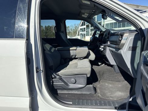 Used 2024 Ford F150 XLT image 32