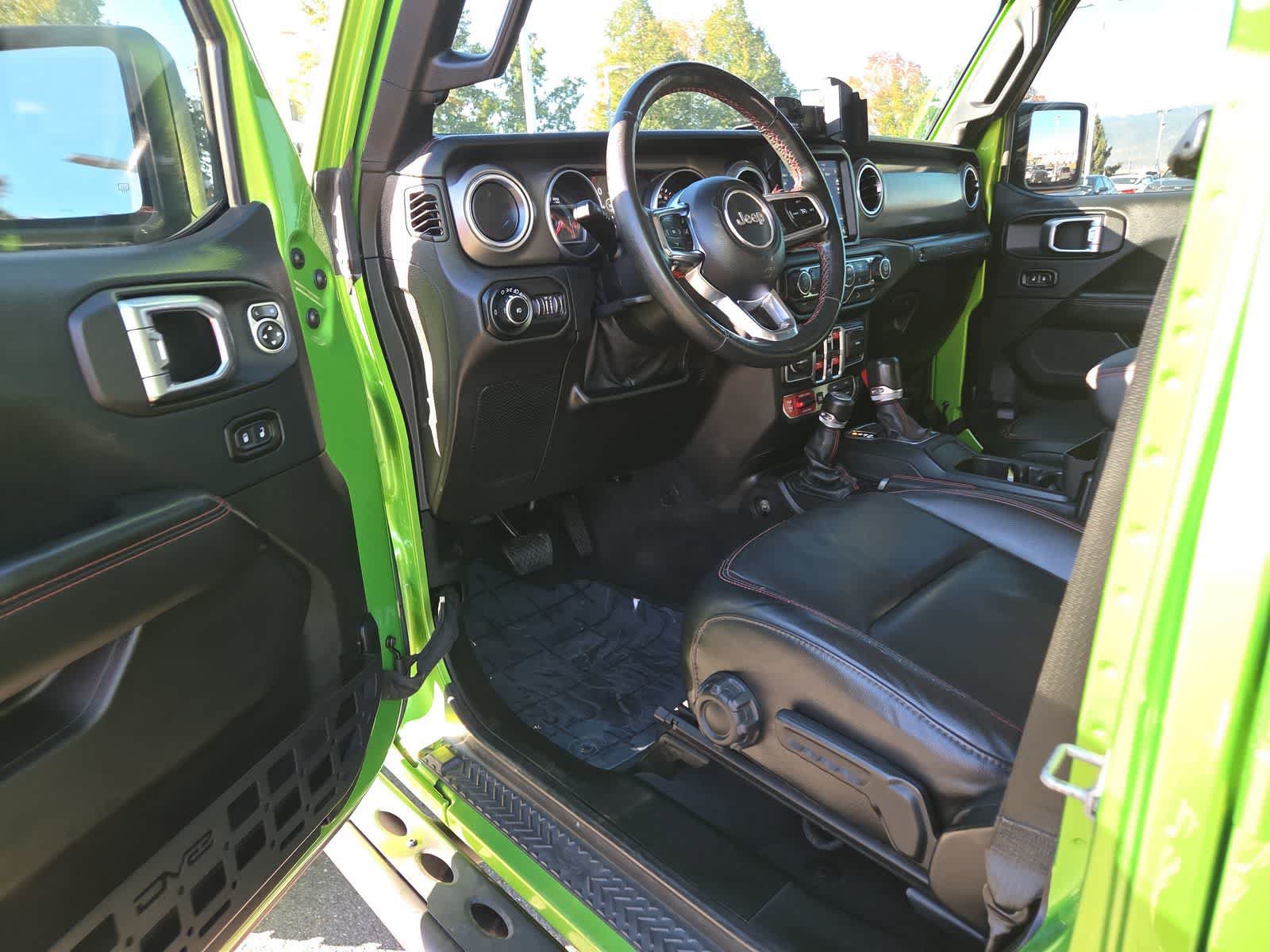 Used 2018 Jeep Wrangler Unlimited Rubicon AWD/4WD image 10
