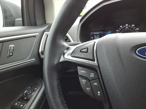 Used 2024 Ford Edge SEL AWD/4WD image 18
