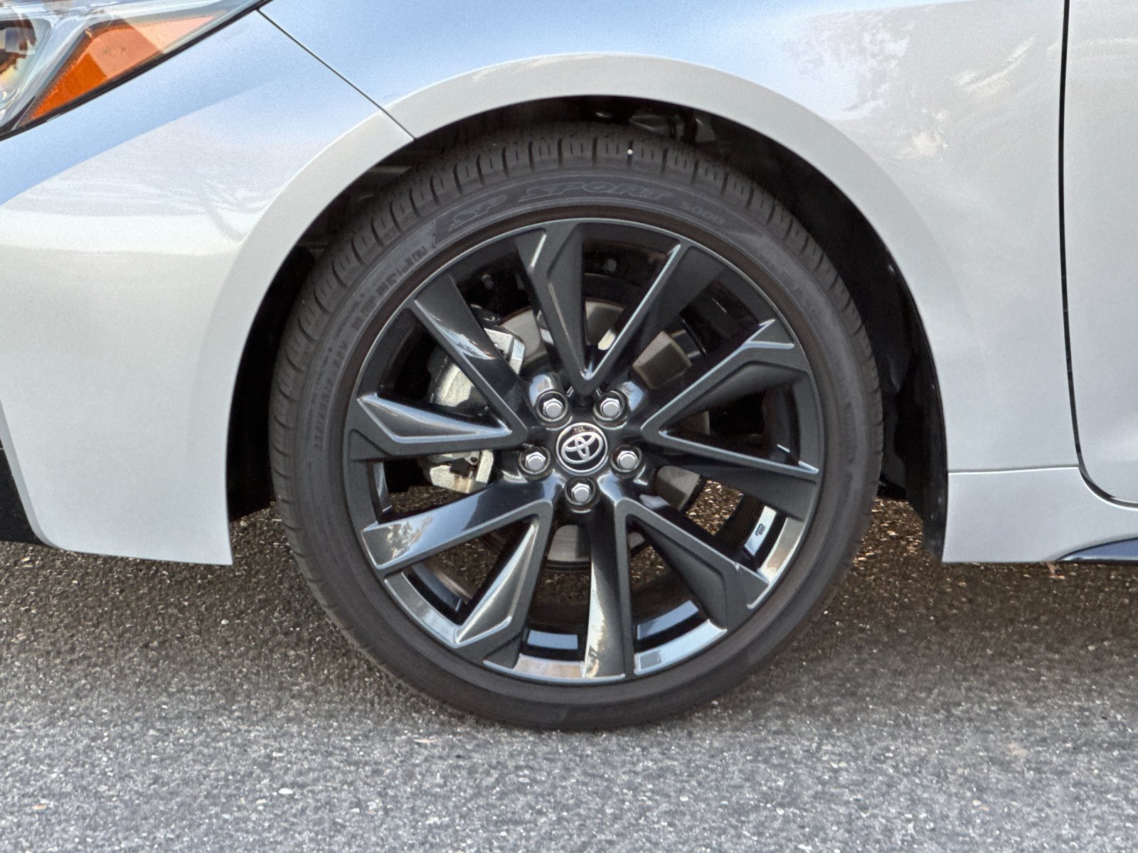 Used 2026 Toyota Corolla SE w/ SE Package FWD image 25