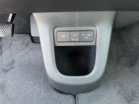 New 2025 Hyundai Ioniq 5 SEL image 25