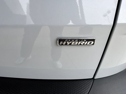 Certified 2025 Ford Escape SE FWD image 15