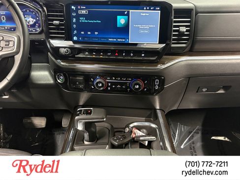 Used 2024 Chevrolet Silverado 1500 LT Trail Boss w/ LT Trail Boss Premium Package AWD/4WD image 15