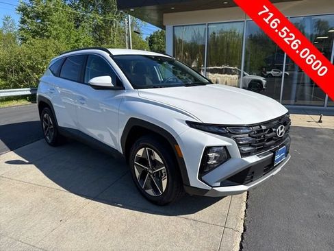 Certified 2025 Hyundai Tucson SEL AWD/4WD image 3