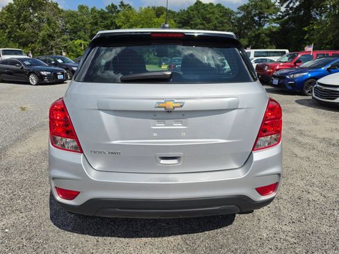 Used 2018 Chevrolet Trax LS AWD/4WD image 6