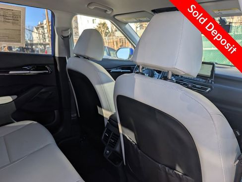 Certified 2022 Kia Seltos SX image 17