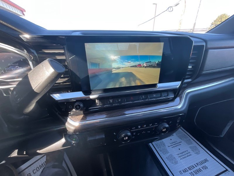 Used 2025 Chevrolet Silverado 2500 LT w/ Convenience Package AWD/4WD image 16