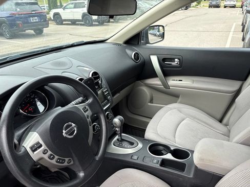Used 2012 Nissan Rogue SV AWD/4WD image 4