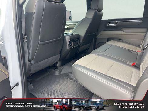 Used 2024 Chevrolet Silverado 2500 ZR2 w/ ZR2 Bison Edition AWD/4WD image 9