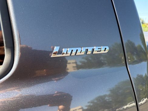 Used 2016 Toyota Tundra Limited w/ Tundra Package #1 AWD/4WD image 13