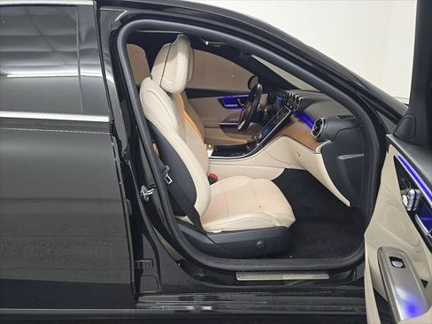 Used 2024 Mercedes-Benz C 300 Sedan image 17