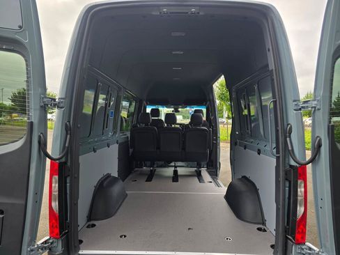 New 2026 Mercedes-Benz Sprinter 2500 image 17