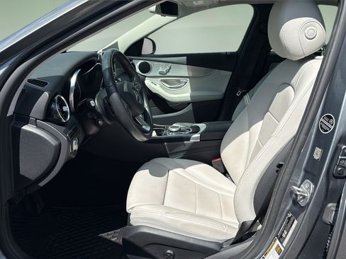 Used 2018 Mercedes-Benz C 300 4MATIC Sedan image 11