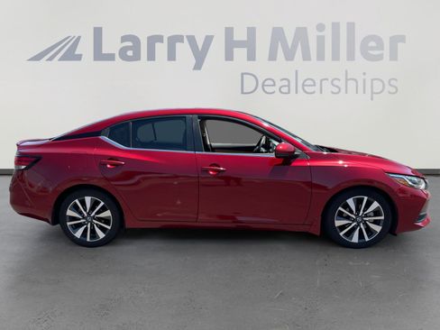 Used 2020 Nissan Sentra SV w/ SV Premium Package FWD image 6