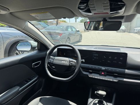 Used 2025 Kia K4 FWD image 34