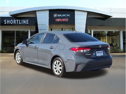 Used 2023 Toyota Corolla LE FWD image 5