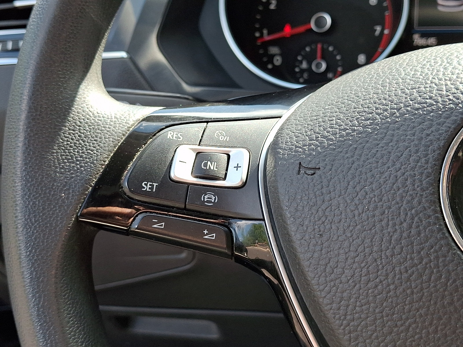 Used 2020 Volkswagen Tiguan S AWD/4WD image 20