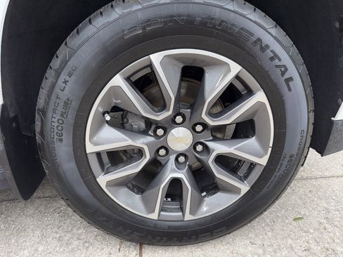 Used 2021 Chevrolet Tahoe LT w/ LT Signature Package image 48