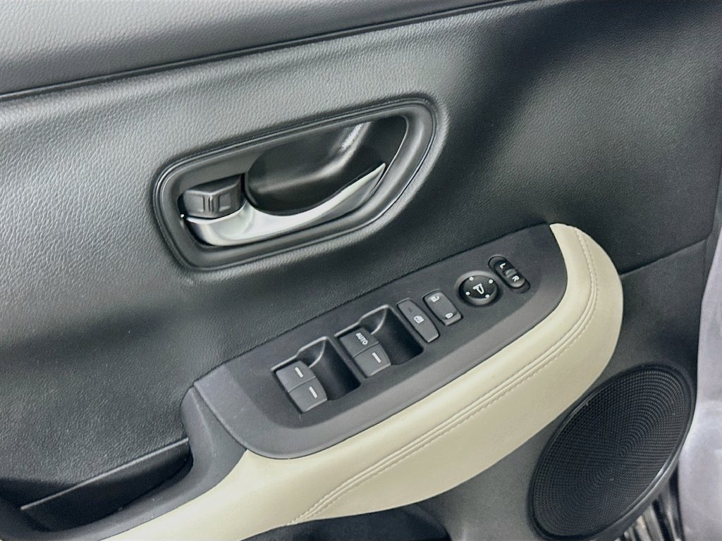 Used 2024 Honda HR-V LX image 21