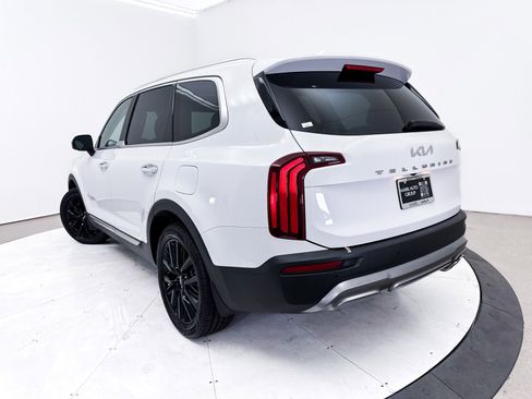Used 2022 Kia Telluride SX image 2
