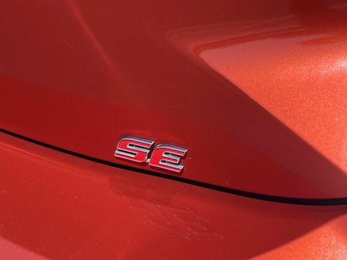 Used 2019 Toyota Corolla SE FWD image 8