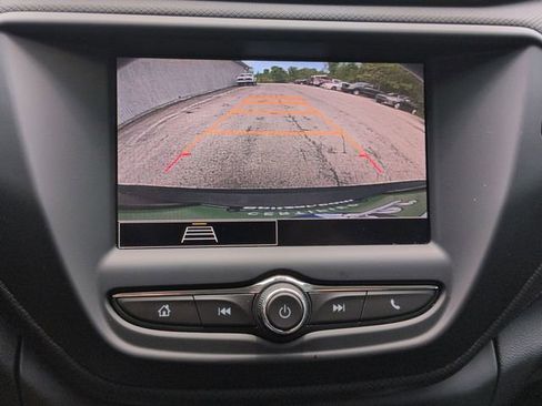 Used 2023 Chevrolet TrailBlazer LS AWD/4WD image 16
