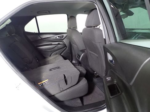 Used 2020 Chevrolet Equinox LT image 29