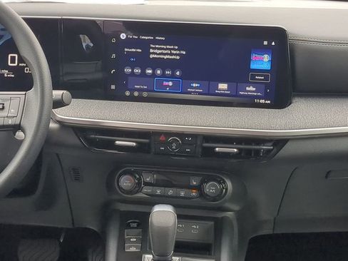 New 2026 Nissan Kicks SV w/ SV Premium Package image 18