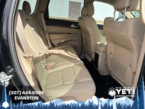 Used 2022 Jeep Grand Cherokee Laredo E image 14