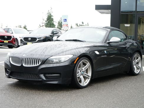 Used 2011 BMW Z4 sDrive35is image 8