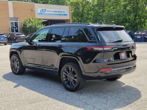 Used 2026 Jeep Grand Cherokee Limited AWD/4WD image 8