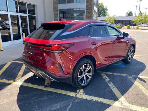 Used 2023 Lexus RX 350 Premium w/ Cold Area Package AWD/4WD image 4