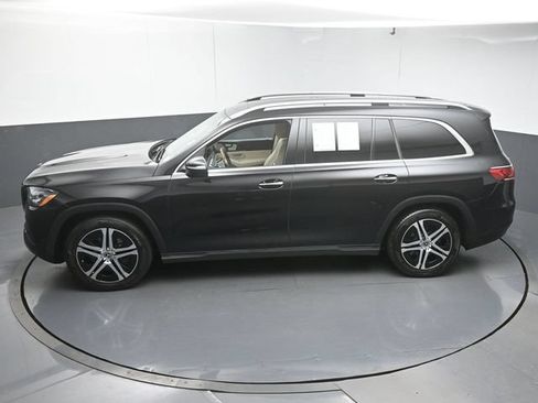 Used 2021 Mercedes-Benz GLS 450 4MATIC image 46