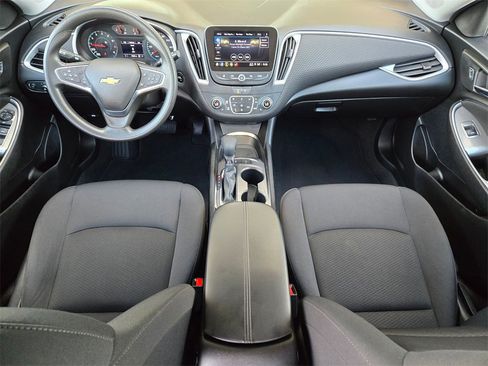 Used 2024 Chevrolet Malibu LT image 15