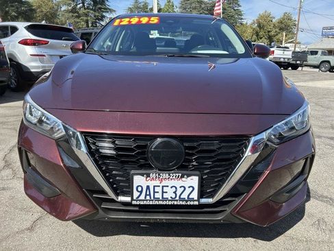 Used 2022 Nissan Sentra SV FWD image 2