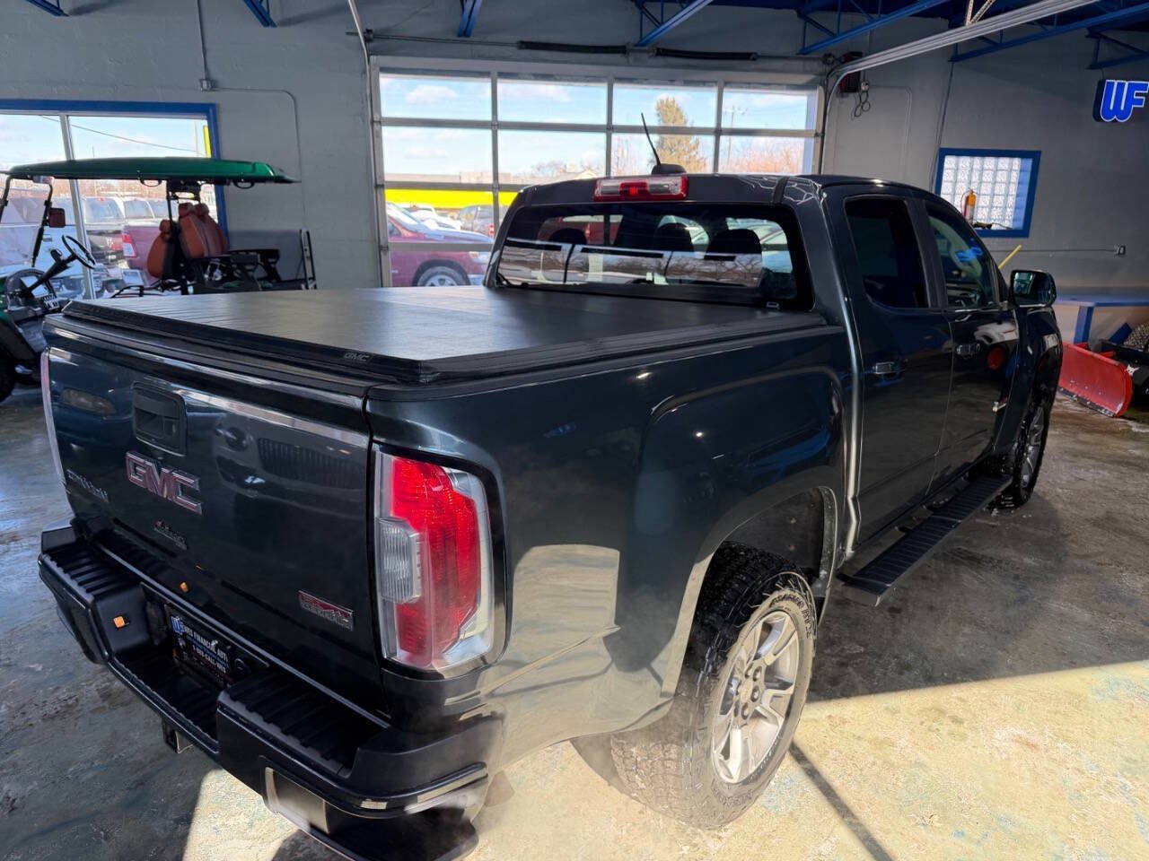 Used 2015 GMC Canyon SLE AWD/4WD image 8