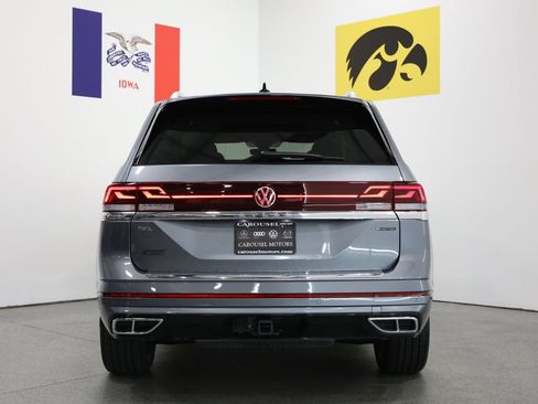 Used 2025 Volkswagen Atlas SEL Premium R-Line AWD/4WD image 11