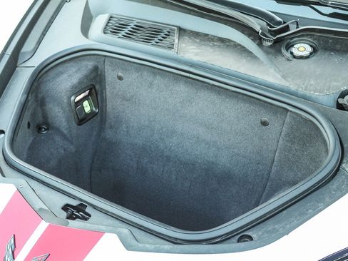 Used 2023 Chevrolet Corvette Stingray Premium Conv w/ Z51 Performance Package image 24