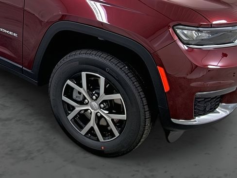 New 2025 Jeep Grand Cherokee L Limited image 14