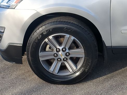 Used 2017 Chevrolet Traverse LT image 10