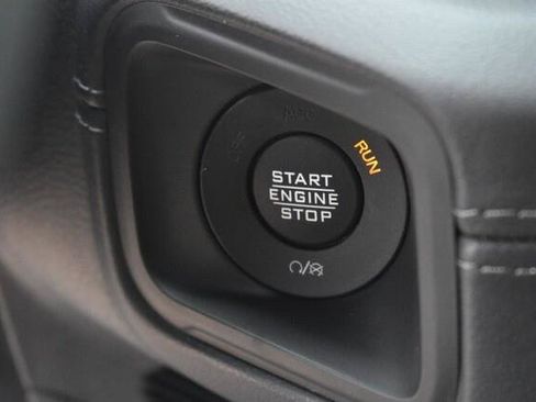 Used 2025 Jeep Wrangler Sahara 4xe AWD/4WD image 30
