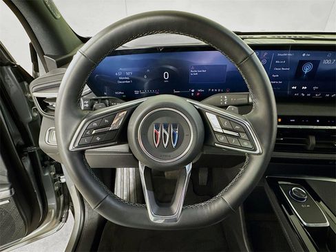 Certified 2025 Buick Enclave Sport Touring image 9